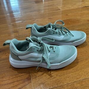Vans Women's UltraRange Shoes in Sage Green